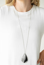 Load image into Gallery viewer, Impressive Edge Necklace - Black