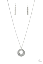 Load image into Gallery viewer, Glitzy Glow Necklace - Silver