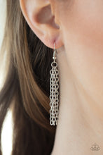 Load image into Gallery viewer, Glitzy Glow Necklace - Silver