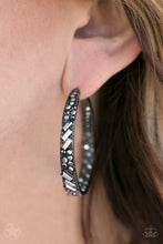 Load image into Gallery viewer, GLITZY By Association Earrings - Black
