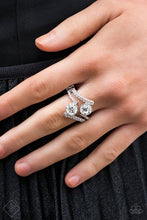 Load image into Gallery viewer, Fashion Fix May 2020: Fiercely 5th Avenue - Complete Trend Blend