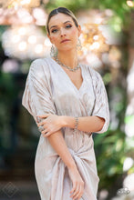 Load image into Gallery viewer, Fashion Fix March 2022: Fiercely 5th Avenue - Complete Trend Blend