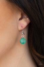 Load image into Gallery viewer, Treasure Shore Necklace - Green