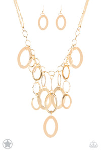 A Golden Spell Necklace - Gold