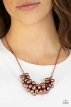 Load image into Gallery viewer, Grandiose Glimmer Necklace - Copper
