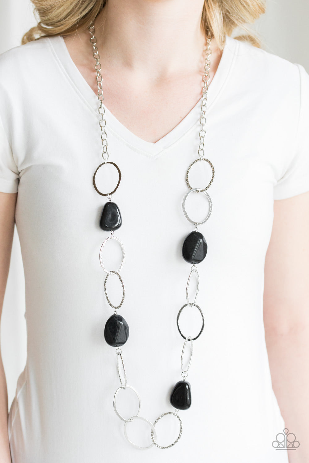 Modern Day Malibu Necklace - Black