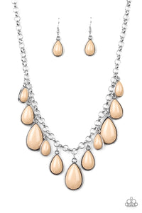 Jaw-Dropping Diva Necklace - Brown