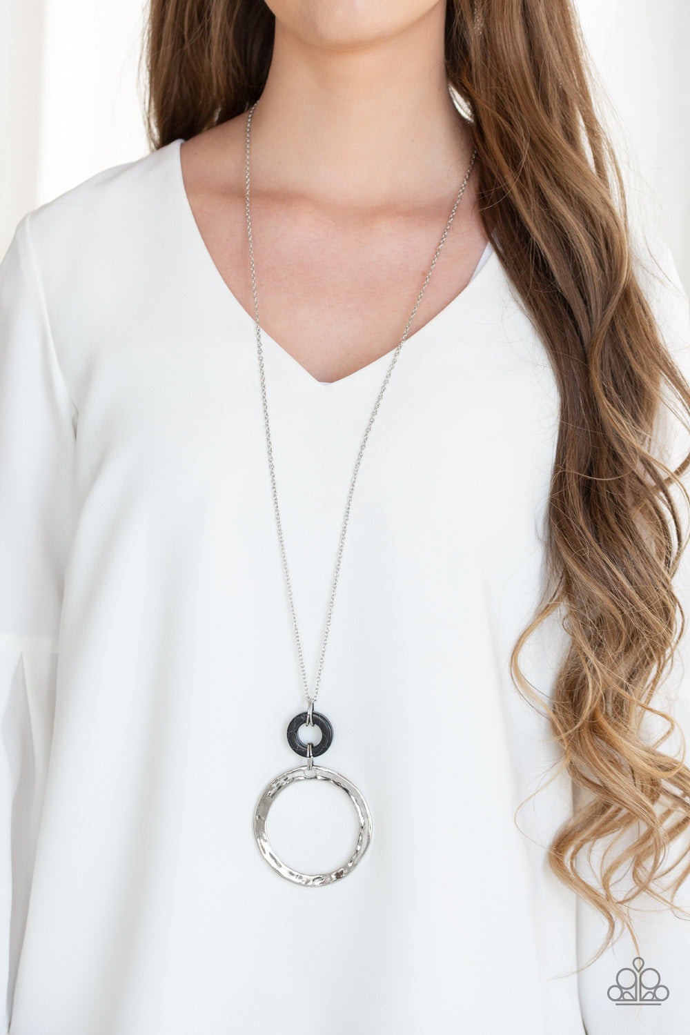 Optical Illusion Necklace - Black