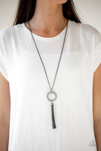 Load image into Gallery viewer, Straight To The Top Necklace - Black
