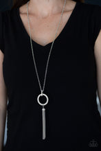 Load image into Gallery viewer, Straight To The Top Necklaces - White
