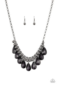 Fashionista Flair Necklace - Black