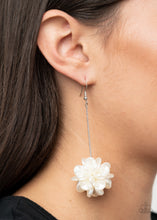 Load image into Gallery viewer, Swing Big Earrings - White
