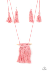 Between You and MACRAME Necklace - Pink