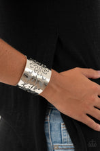 Load image into Gallery viewer, Get Your Bloom On Bracelets - Silver
