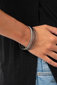 Heap It On Bracelet - Black