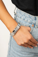 Load image into Gallery viewer, Raw Razzle Bracelet - White
