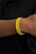 Load image into Gallery viewer, Follow The Wildflowers Bracelets - Yellow
