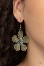 Load image into Gallery viewer, Fresh Florals Earrings- Brass

