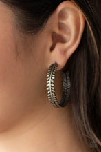 Load image into Gallery viewer, Laurel Gardens Earrings - Brass

