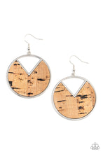 Load image into Gallery viewer, Nod to Nature Earrings - Black

