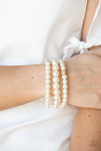 Load image into Gallery viewer, Here Comes The Heiress Braclets - Gold
