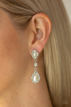 Load image into Gallery viewer, All-GLOWING Earrings - White
