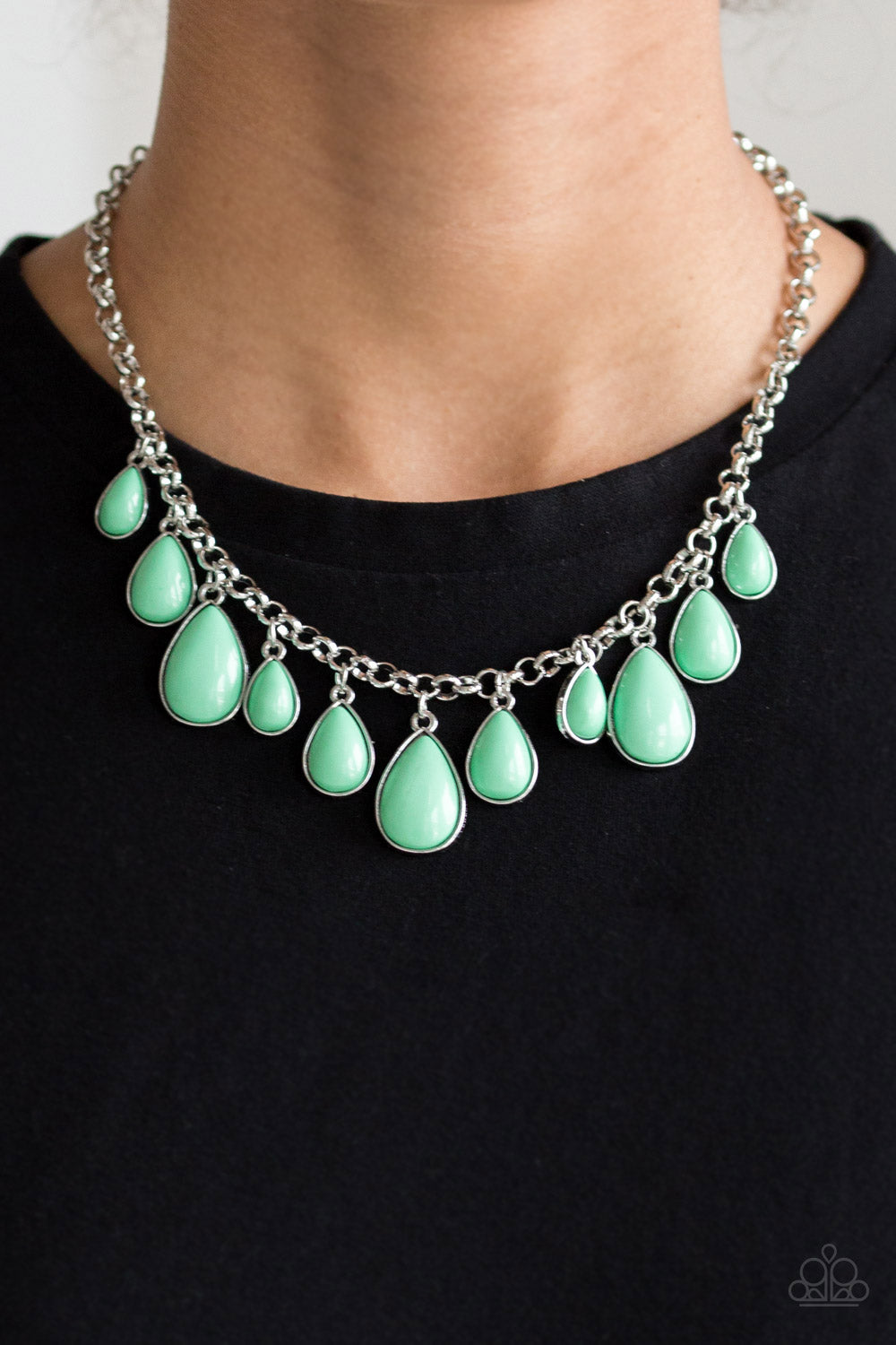 Jaw-Dropping Diva Necklace - Green
