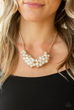 Load image into Gallery viewer, Grandiose Glimmer Necklace - Gold
