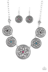 Written In The STAR LILIES Necklace - Multi