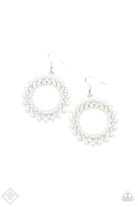 Pearly Poise Earrings - White