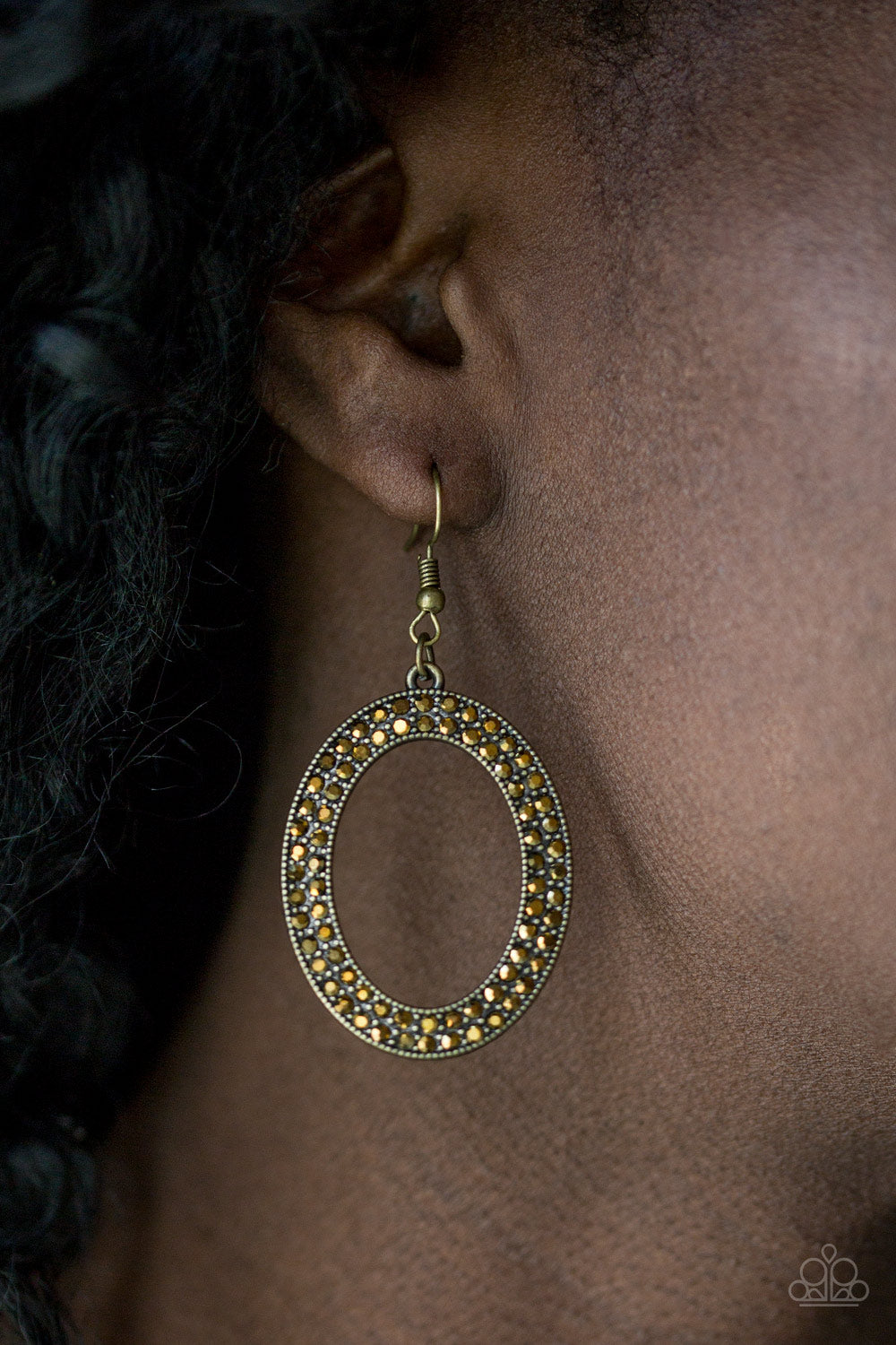 Go Down In Glitter Earrings - Brass