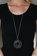 Load image into Gallery viewer, Running Circles In My Mind Necklace - Silver
