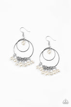 Load image into Gallery viewer, New York Attraction Earrings - White
