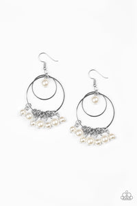 New York Attraction Earrings - White