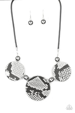 Load image into Gallery viewer, Viper Pit Necklace - Black
