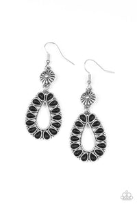 Stone Orchard Earring - Black