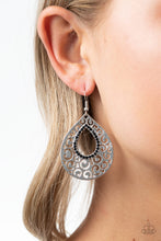 Load image into Gallery viewer, Airy Applique Earrings - Black
