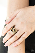 Load image into Gallery viewer, Elegant Effervescence Ring - Brass
