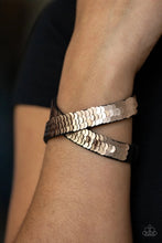 Load image into Gallery viewer, Under the SEQUINS Bracelet - Rose Gold
